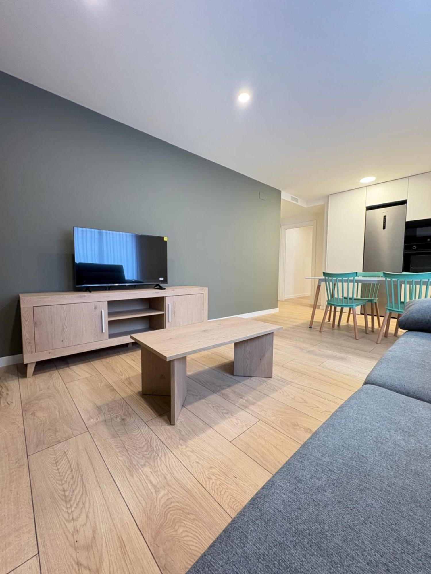 Reusia Apartaments Buitenkant foto